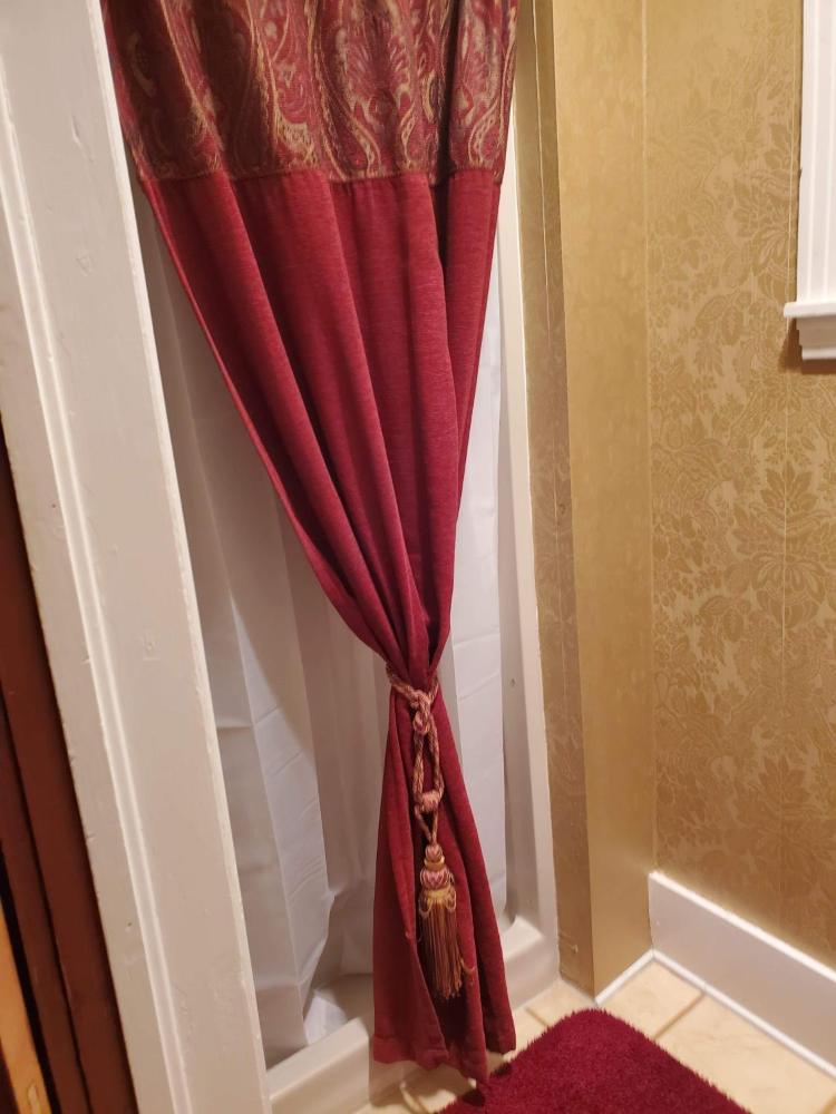 Queen Suite interior